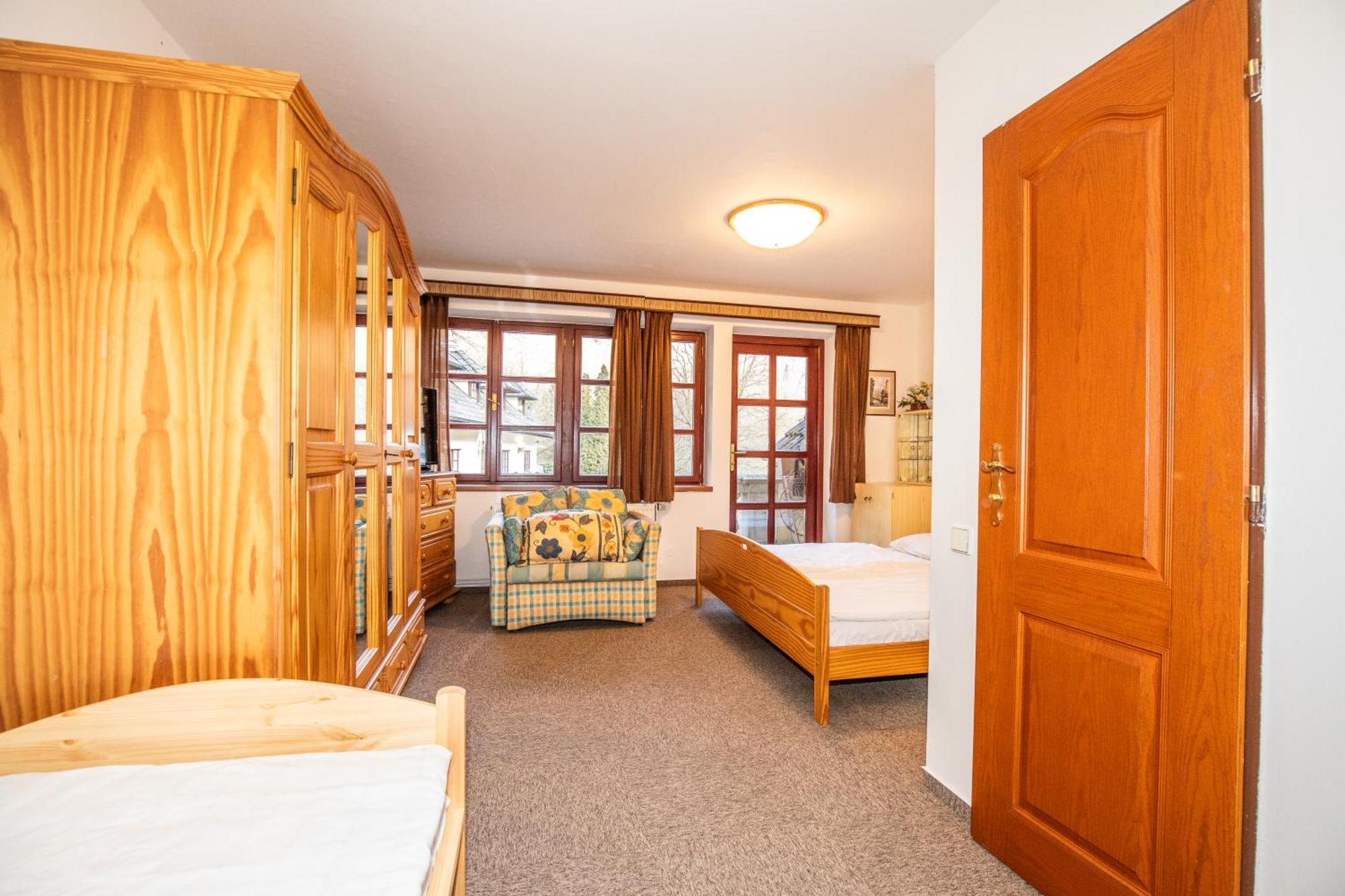 Resort U Jelena Křivoklát Rom bilde