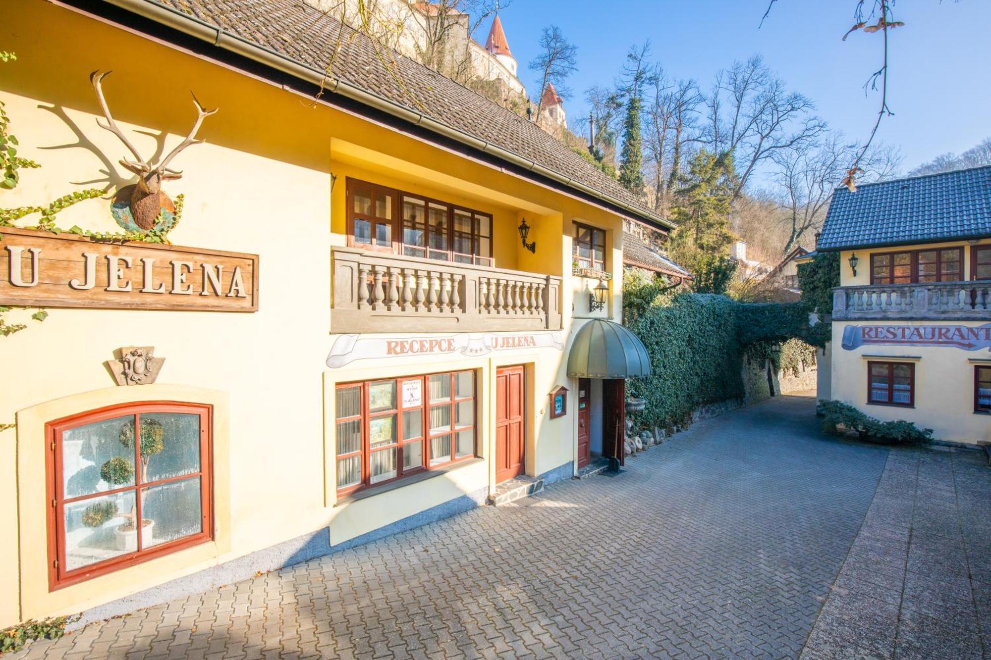 Resort U Jelena Křivoklát Eksteriør bilde