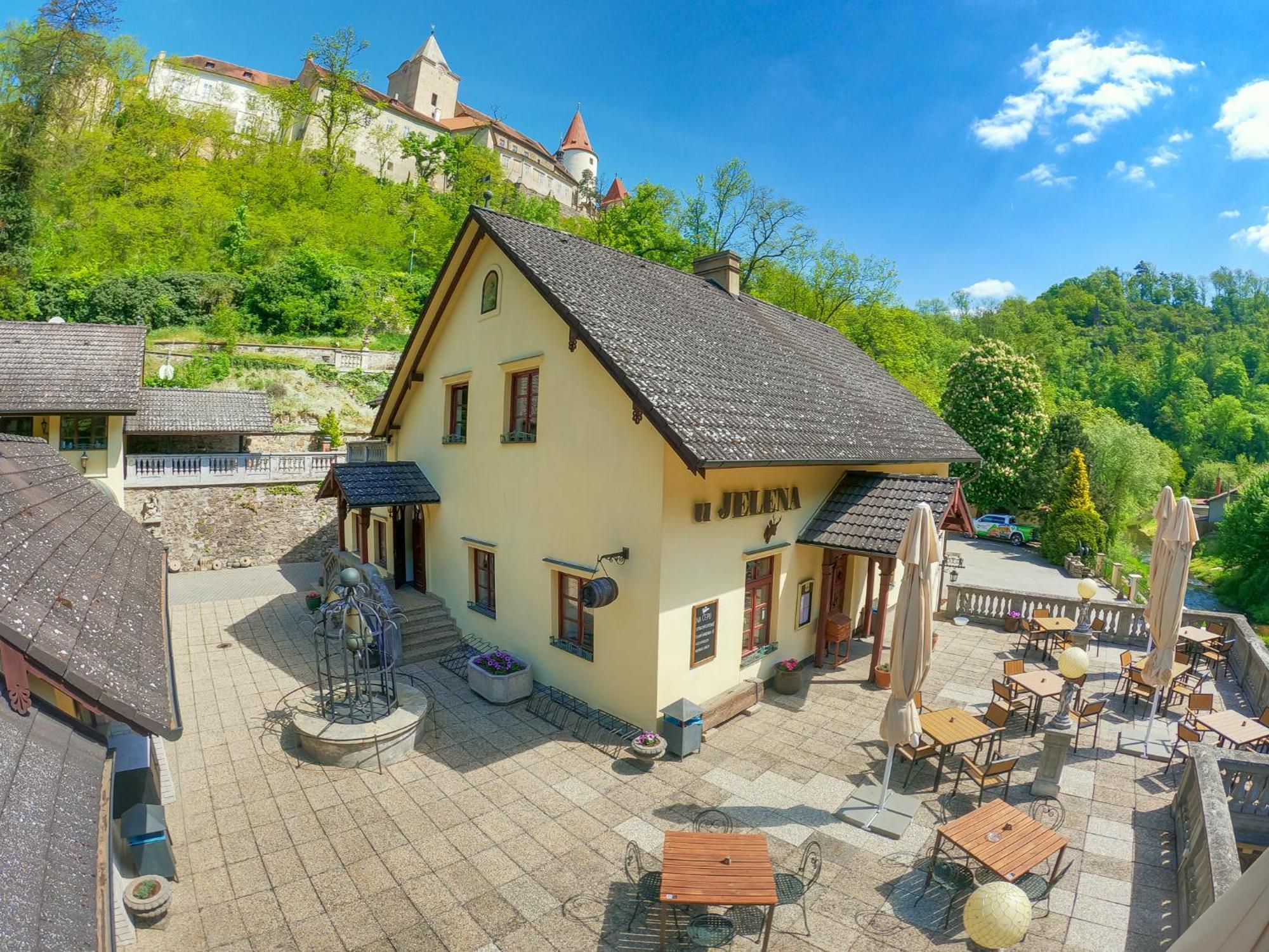 Resort U Jelena Křivoklát Eksteriør bilde